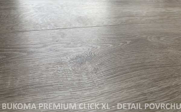 Vinylova-podlaha-BUKOMA-PREMIUM-CLICK-XL-Dub-Barfold-detail-povrchu